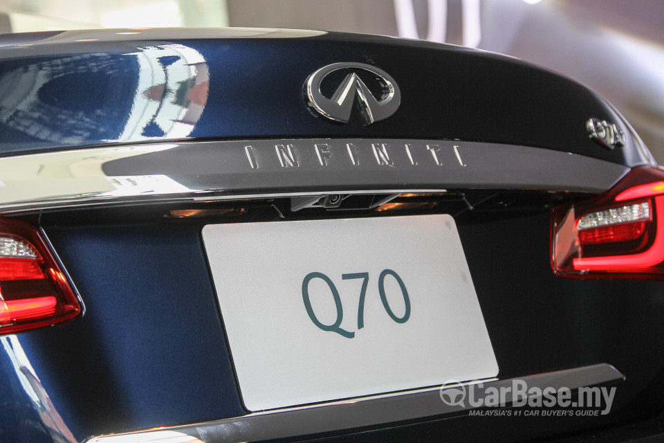 Infiniti Q70 Y51 Facelift (2015) Exterior