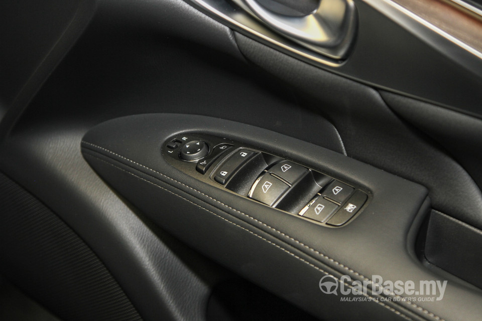 Infiniti Q70 Y51 Facelift (2015) Interior