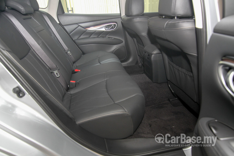 Infiniti Q70 Y51 Facelift (2015) Interior