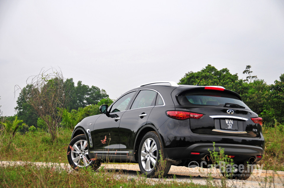 Infiniti QX70 S51 Facelift (2014) Exterior