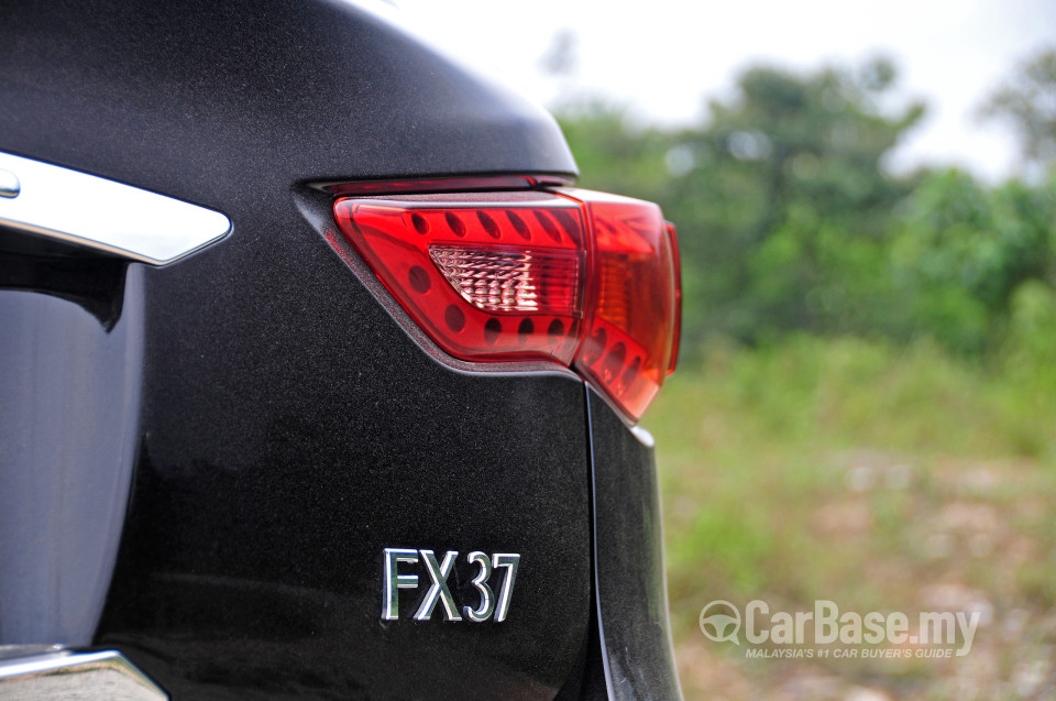 Infiniti QX70 S51 Facelift (2014) Exterior