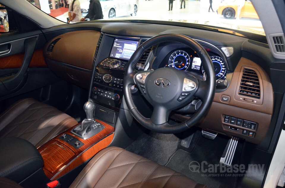 Nissan Almera N17 Facelift (2015) Interior