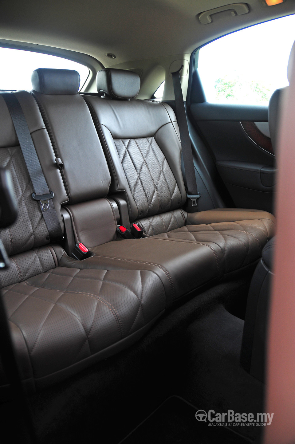 Infiniti QX70 S51 Facelift (2014) Interior