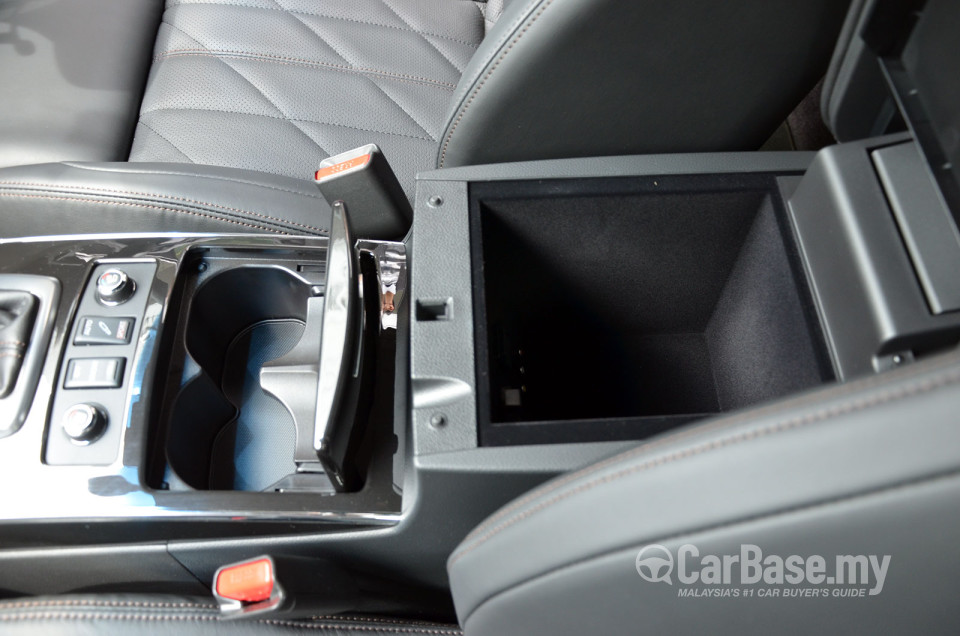 Infiniti QX70 S51 Facelift (2014) Interior