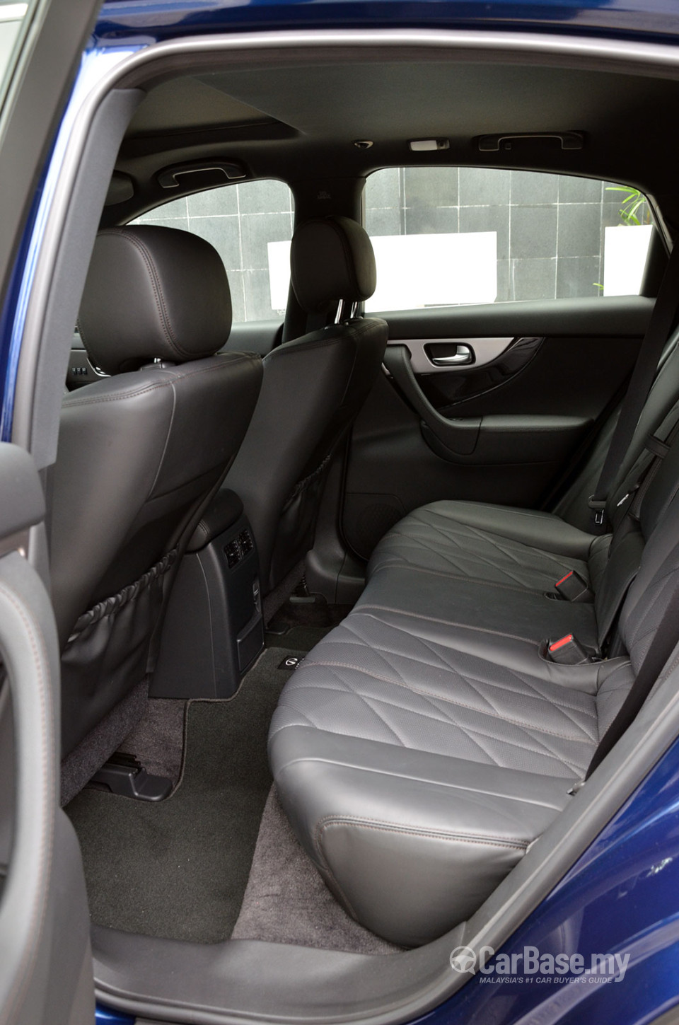Infiniti QX70 S51 Facelift (2014) Interior