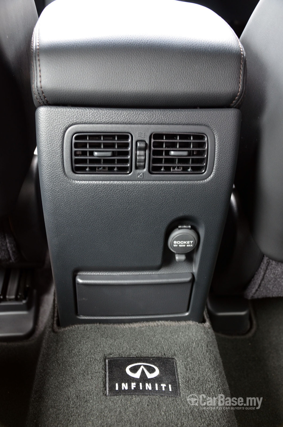 Infiniti QX70 S51 Facelift (2014) Interior