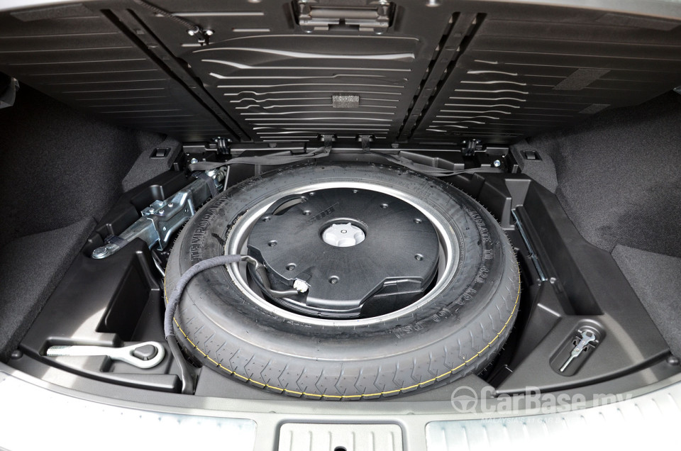 Infiniti QX70 S51 Facelift (2014) Interior