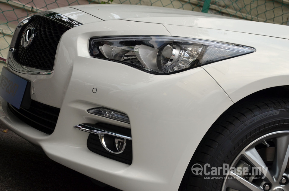 Infiniti Q50 V37 (2014) Exterior