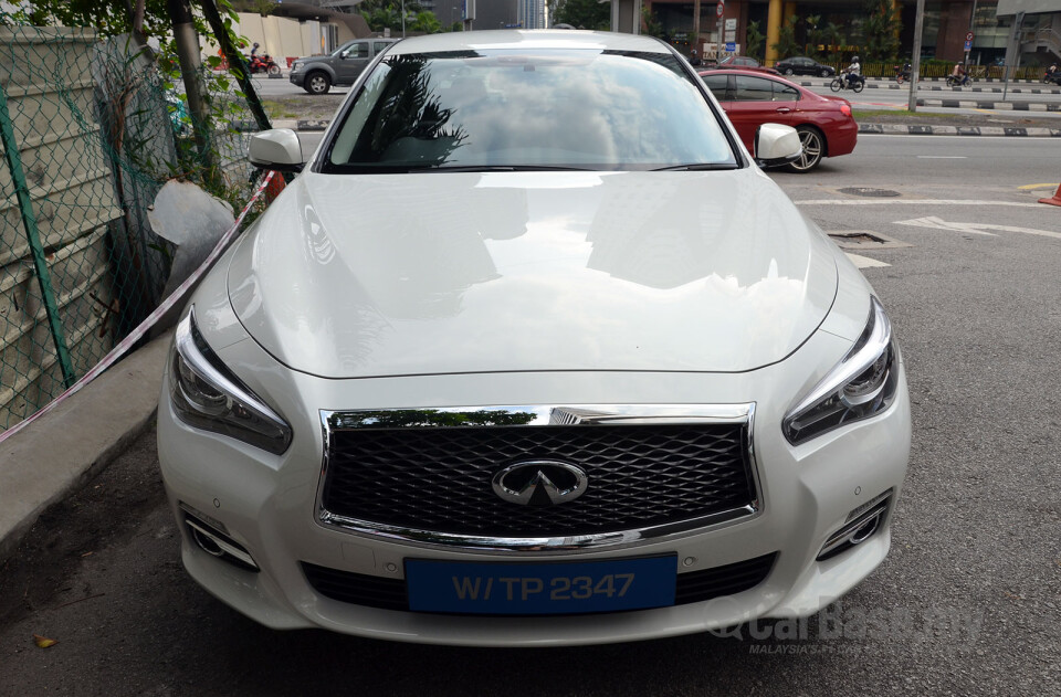 Perodua Aruz D38L (2019) Exterior