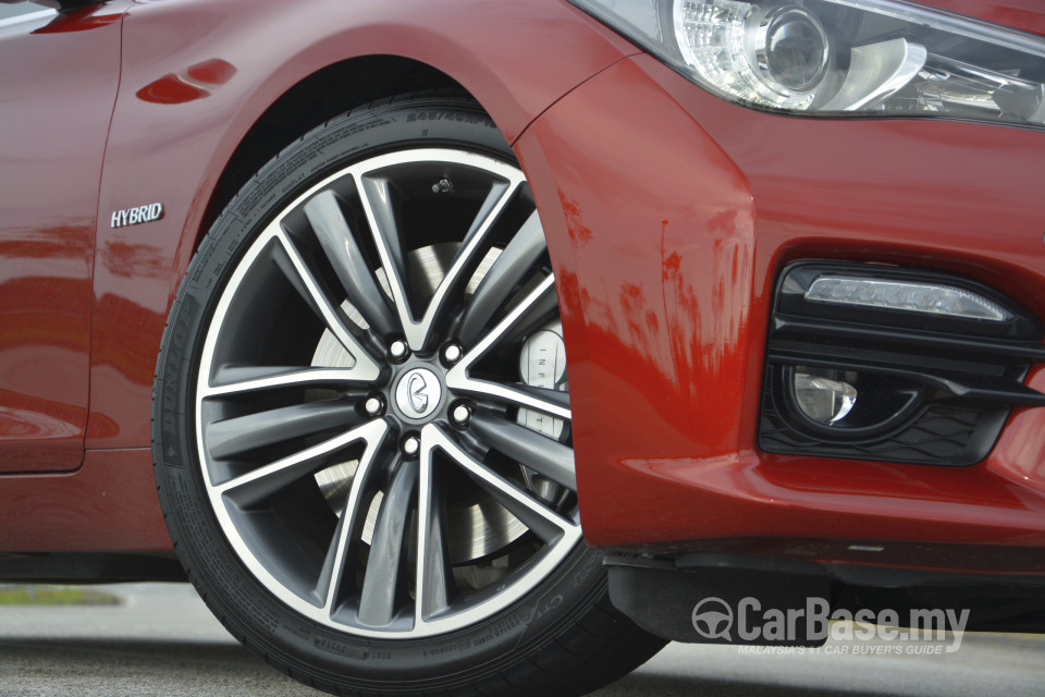 Infiniti Q50 V37 (2014) Exterior
