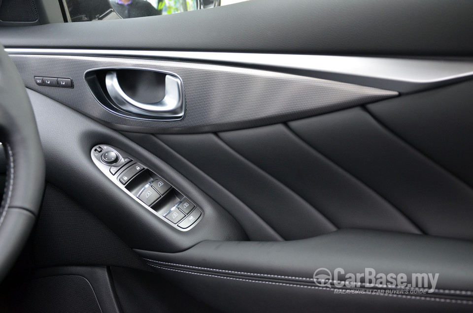 Infiniti Q50 V37 (2014) Interior