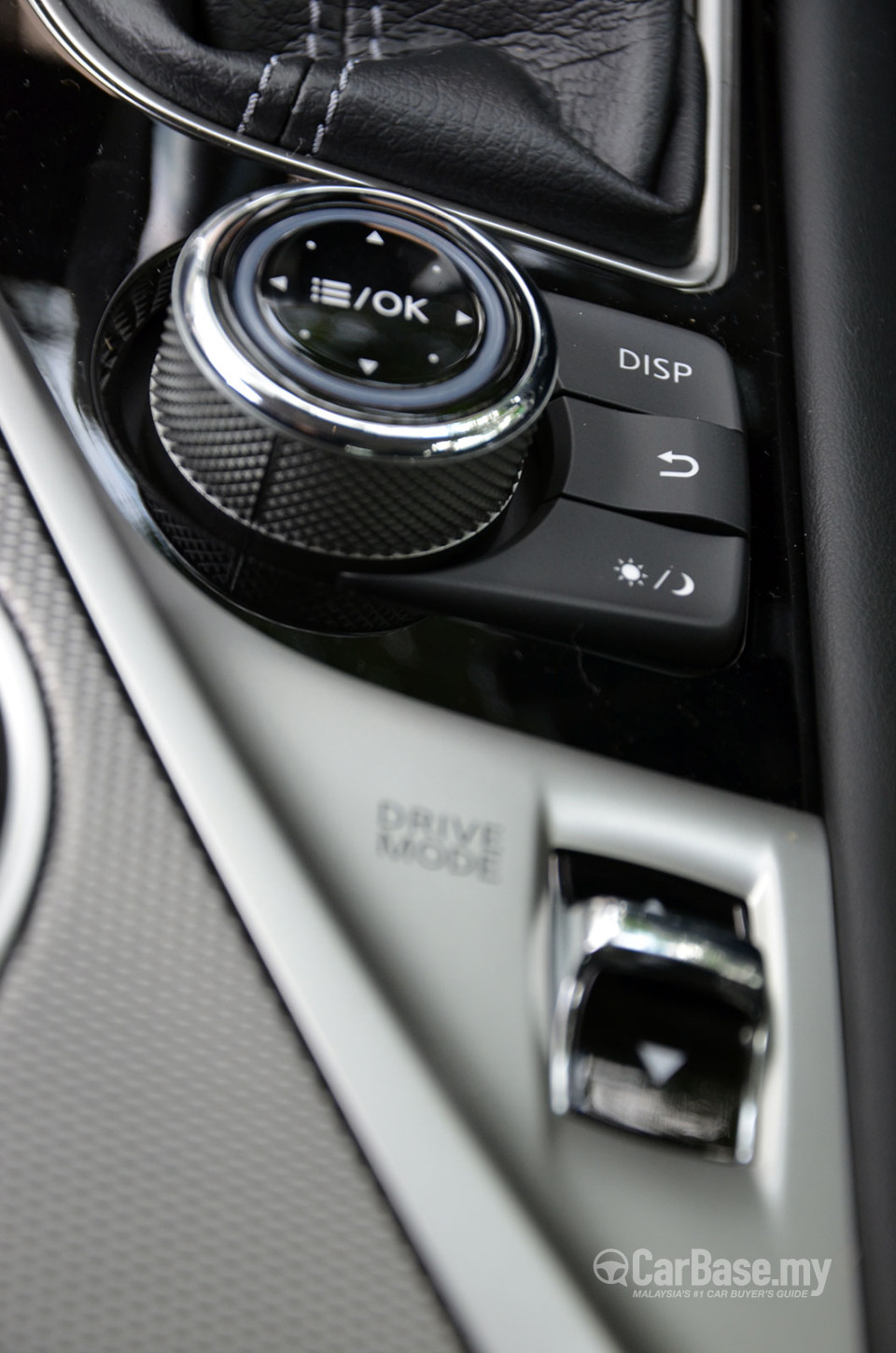 Infiniti Q50 V37 (2014) Interior
