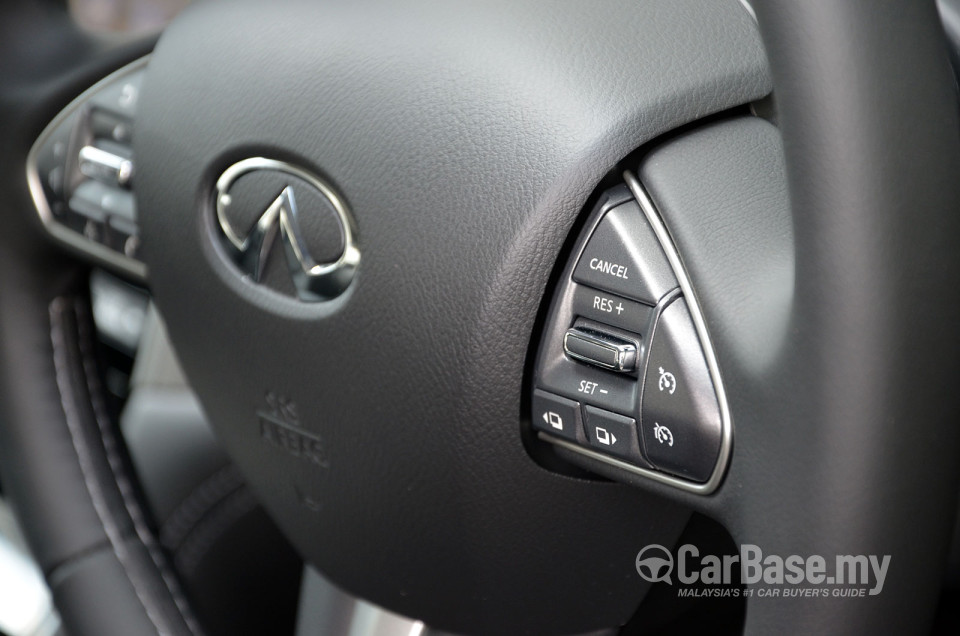 Infiniti Q50 V37 (2014) Interior