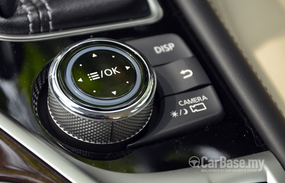 Infiniti Q50 V37 (2014) Interior