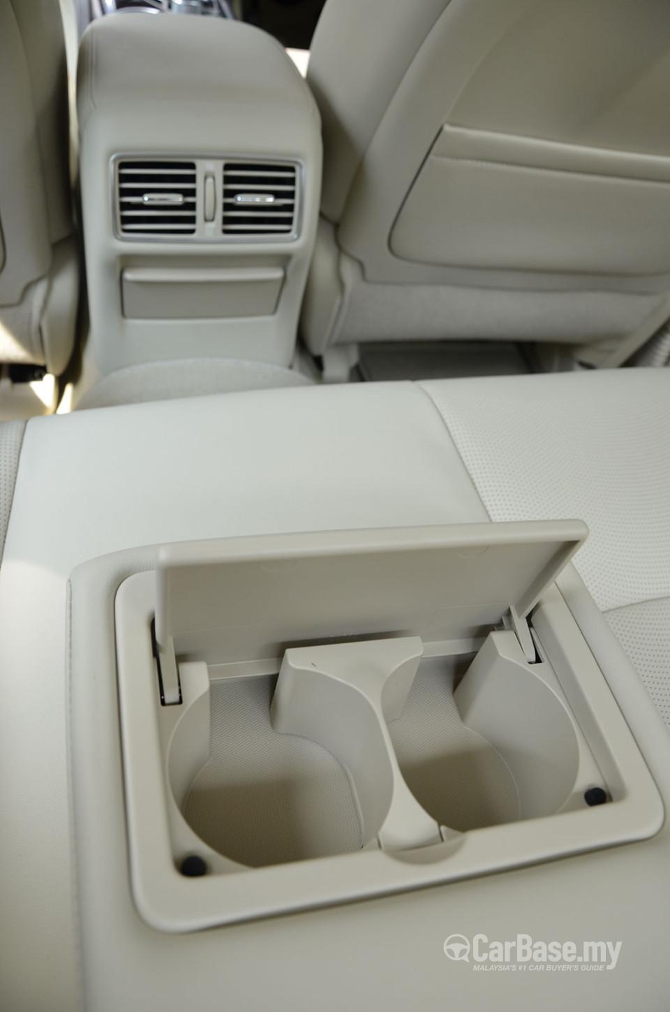 Infiniti Q50 V37 (2014) Interior