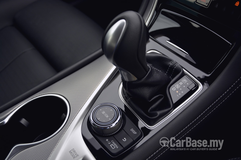 Infiniti Q50 V37 (2014) Interior