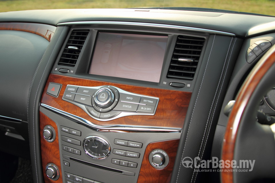 Infiniti QX80 Z62 Facelift (2015) Interior