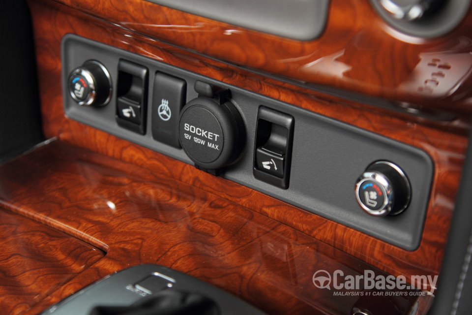 Infiniti QX80 Z62 Facelift (2015) Interior