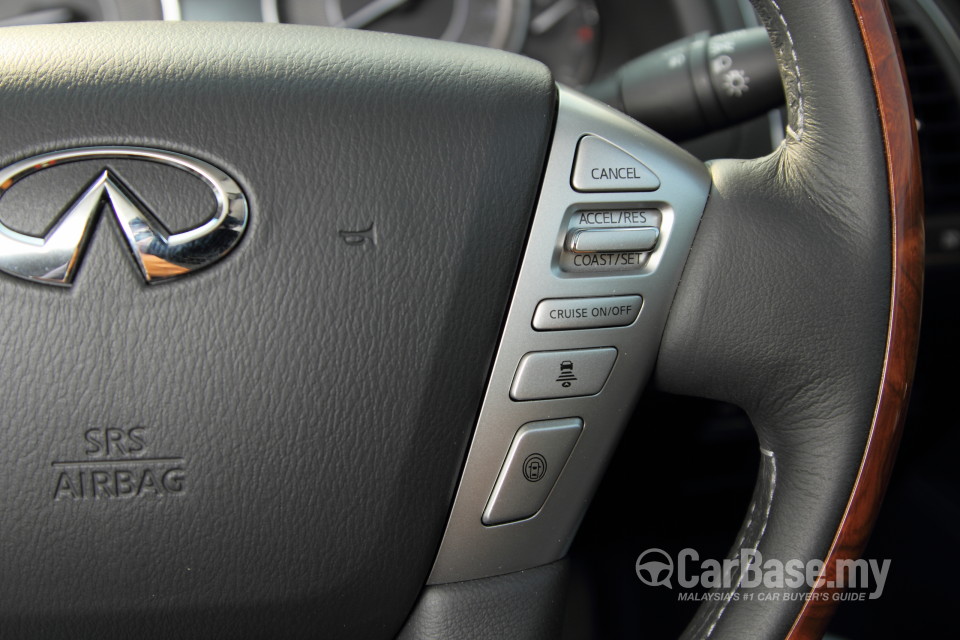 Infiniti QX80 Z62 Facelift (2015) Interior