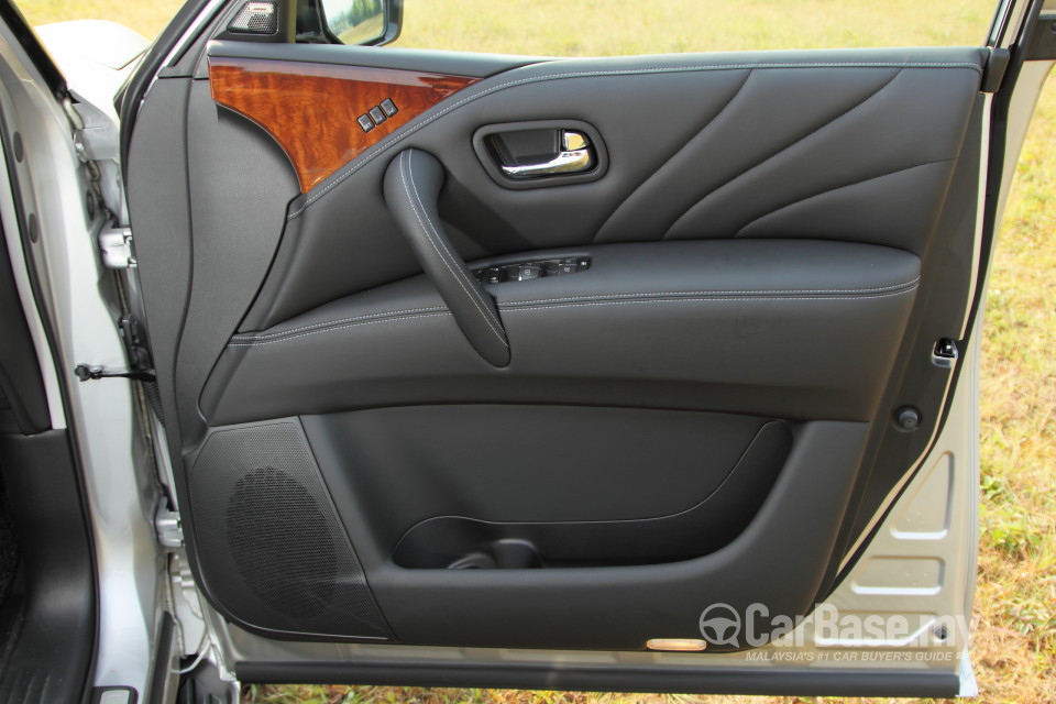 Infiniti QX80 Z62 Facelift (2015) Interior
