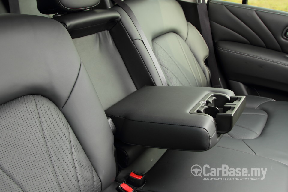 Infiniti QX80 Z62 Facelift (2015) Interior