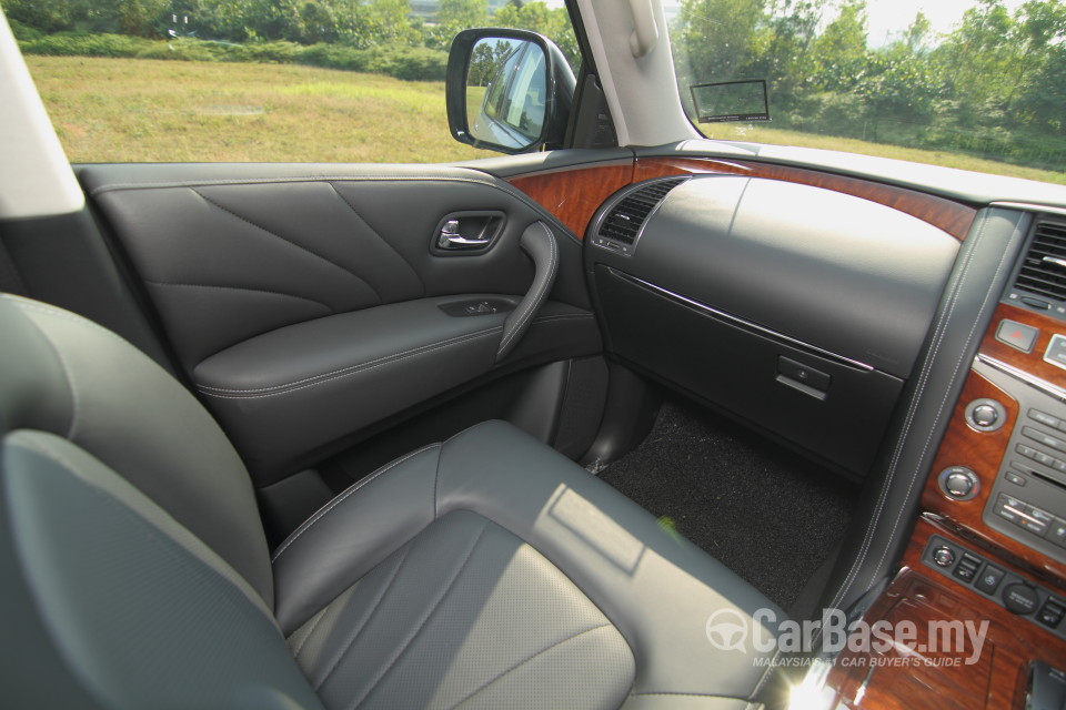 Infiniti QX80 Z62 Facelift (2015) Interior