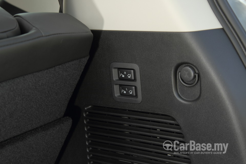 Infiniti QX80 Z62 Facelift (2015) Interior
