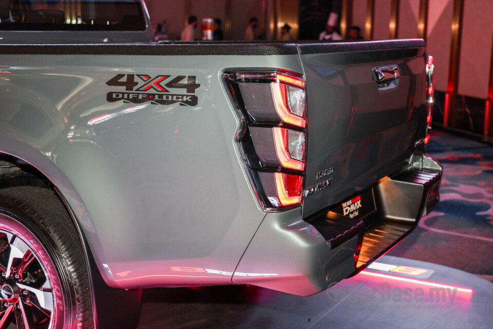 Isuzu D-MAX RG Facelift 2 (2026) Exterior