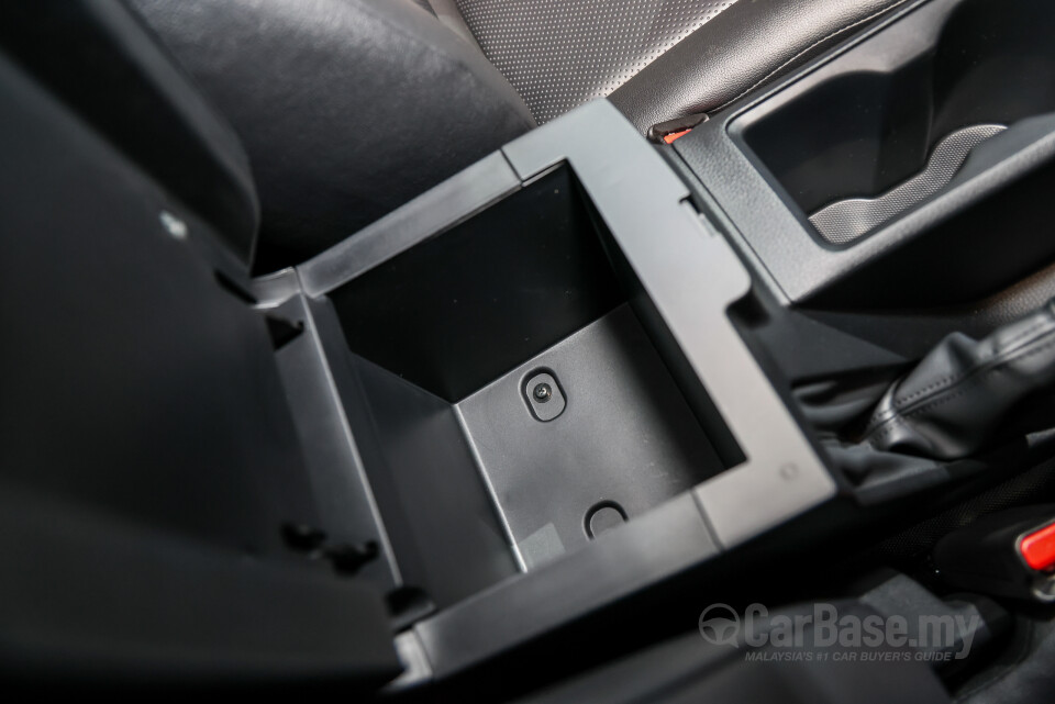 Isuzu D-MAX RG Facelift 2 (2026) Interior