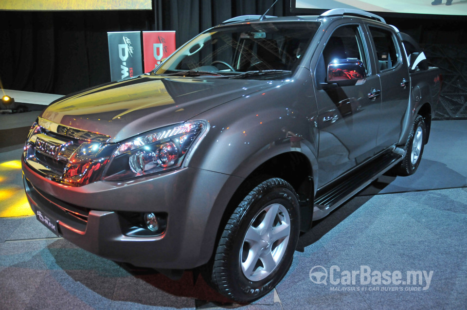 Isuzu D-MAX RT (2013) Exterior