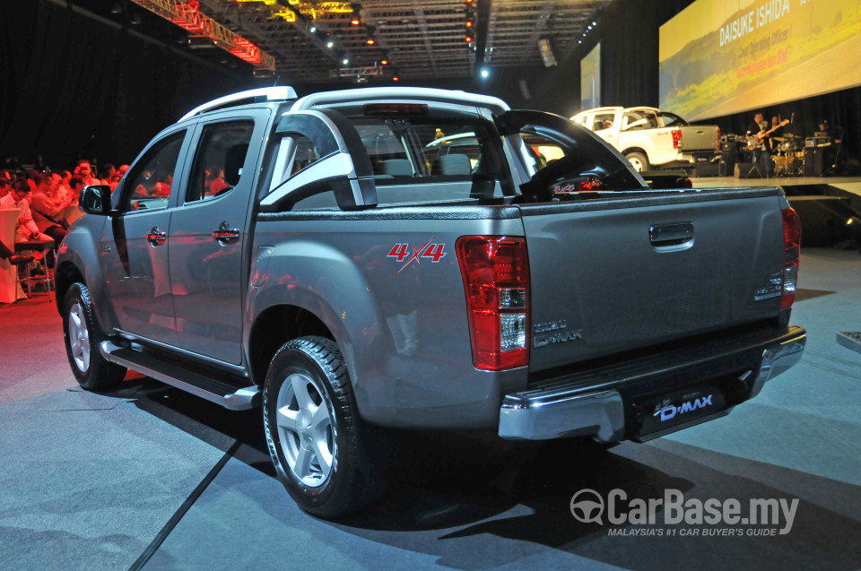 Isuzu D-MAX RT (2013) Exterior