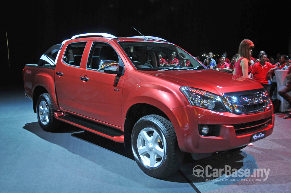 Isuzu D-MAX RT (2013) Exterior
