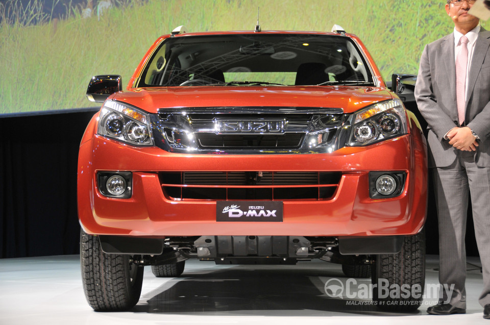 Isuzu D-MAX RT (2013) Exterior