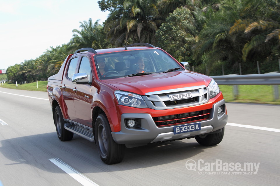 Isuzu D-MAX RT (2013) Exterior
