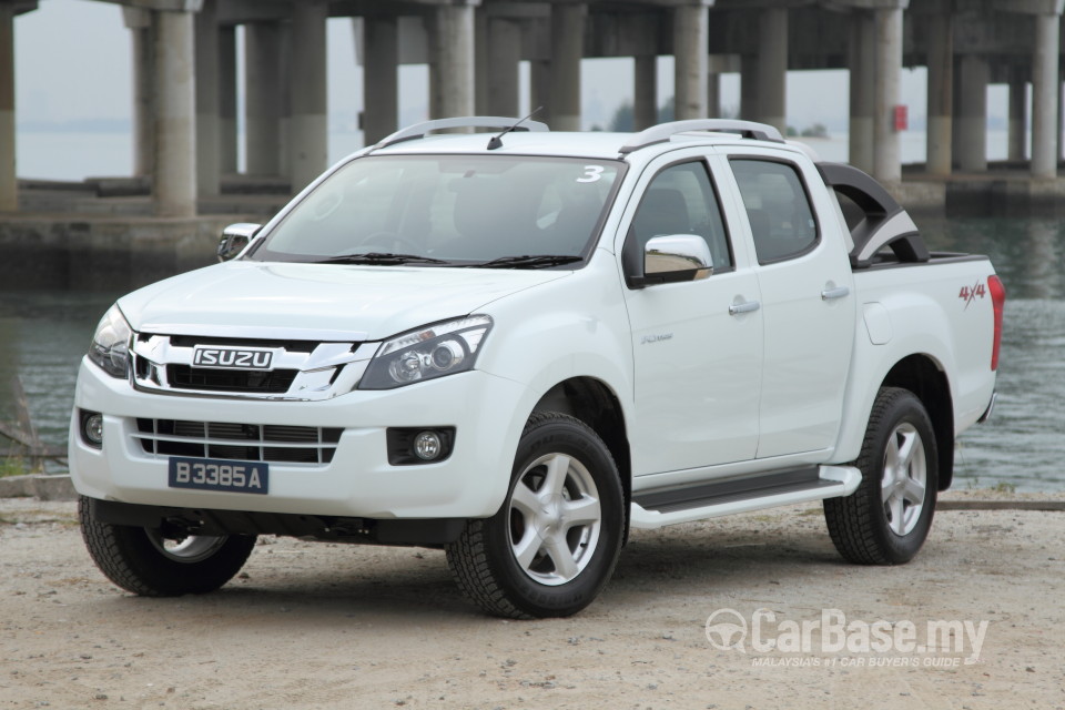 Isuzu D-MAX RT (2013) Exterior