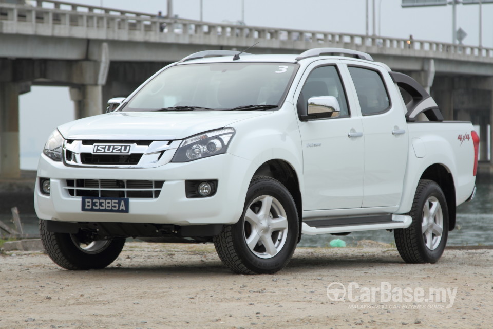 Isuzu D-MAX RT (2013) Exterior