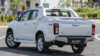 Isuzu D-MAX Exterior photo