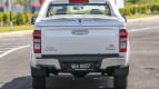 Isuzu D-MAX Exterior photo