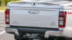 Isuzu D-MAX Exterior photo