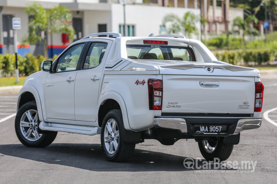 Isuzu D-MAX RT Facelift (2016) Exterior
