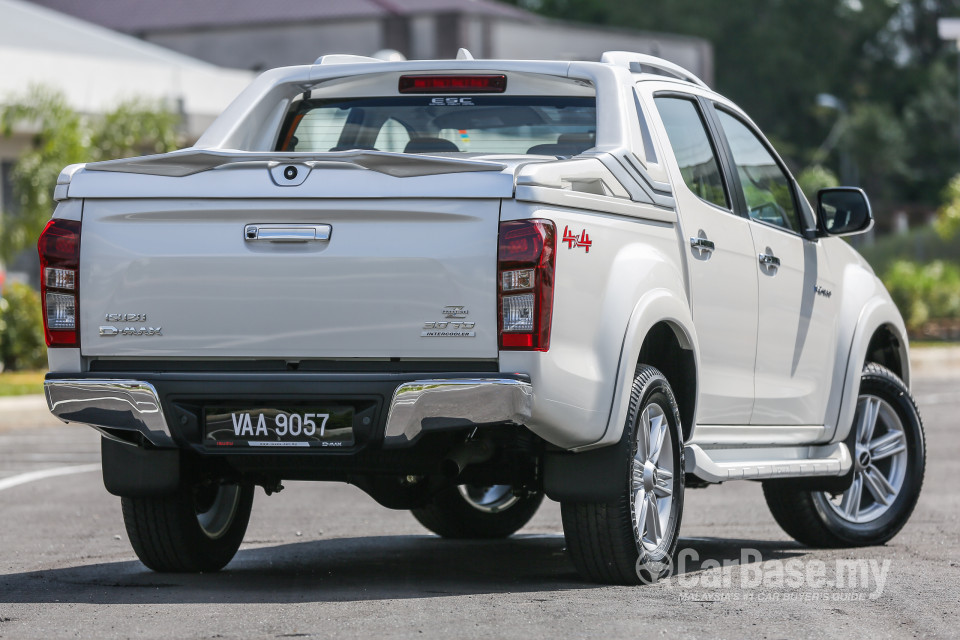 Isuzu D-MAX RT Facelift (2016) Exterior