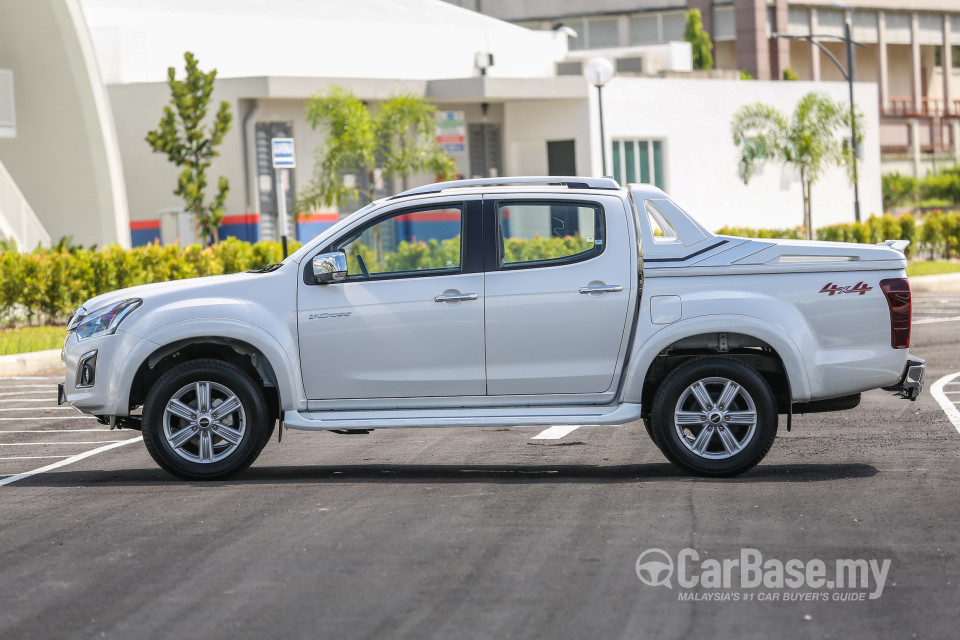 Isuzu D-MAX RT Facelift (2016) Exterior