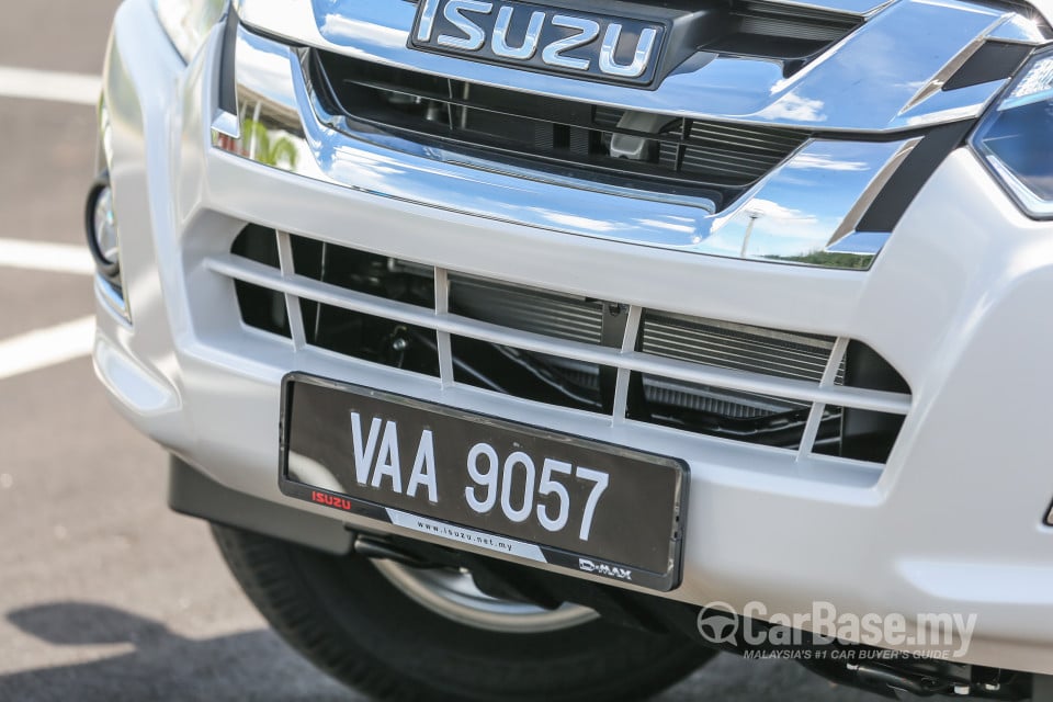 Isuzu D-MAX RT Facelift (2016) Exterior