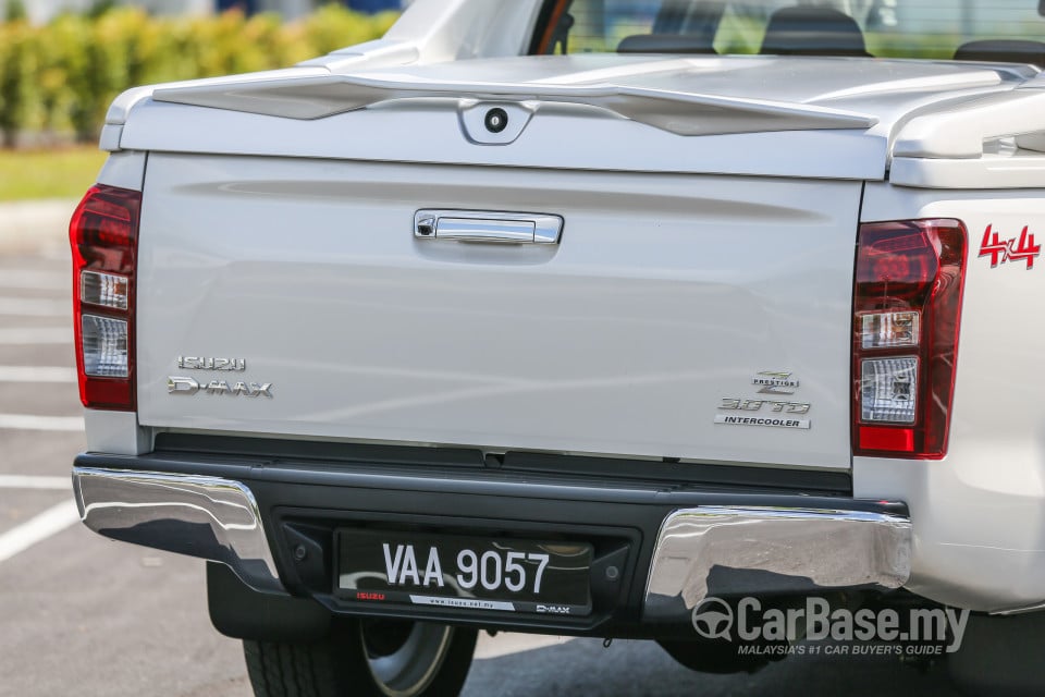 Isuzu D-MAX RT Facelift (2016) Exterior