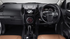Isuzu D-MAX Interior photo