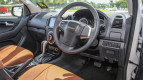 Isuzu D-MAX Interior photo