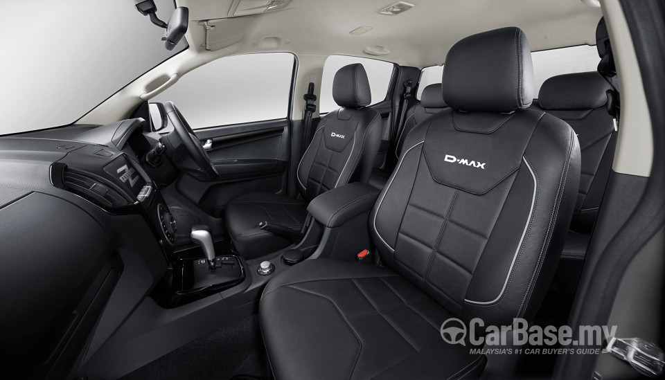 Isuzu D-MAX RT Facelift (2016) Interior
