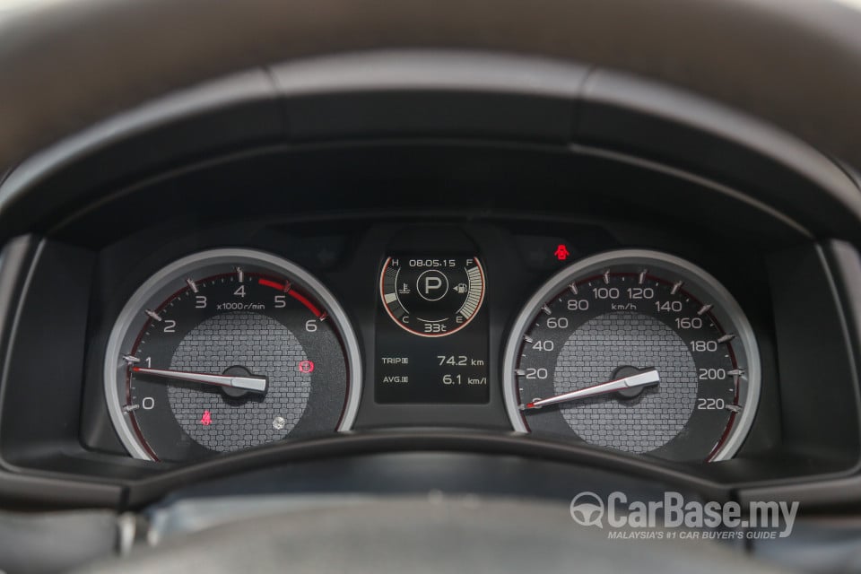 Isuzu D-MAX RT Facelift (2016) Interior