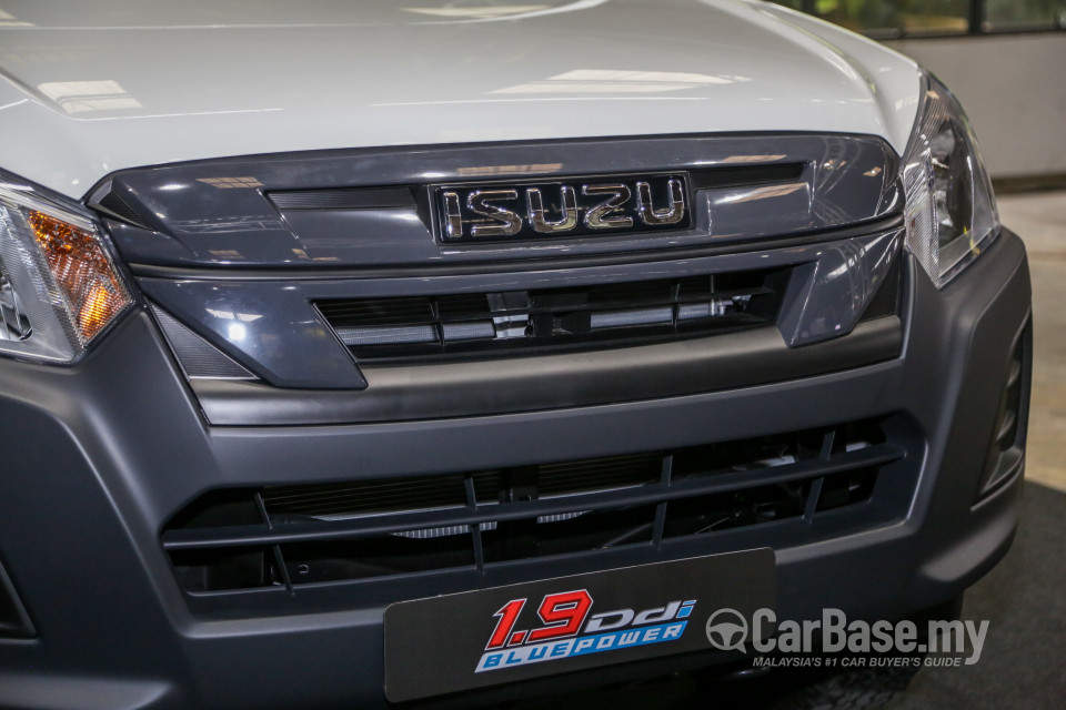 Isuzu D-MAX RT Facelift 2 (2019) Exterior