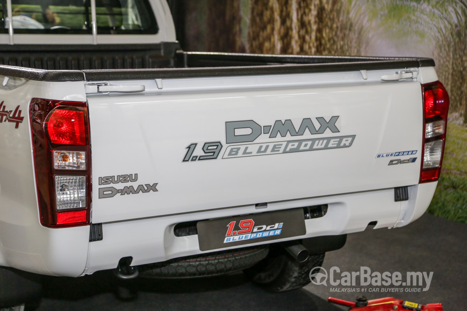 Isuzu D-MAX RT Facelift 2 (2019) Exterior